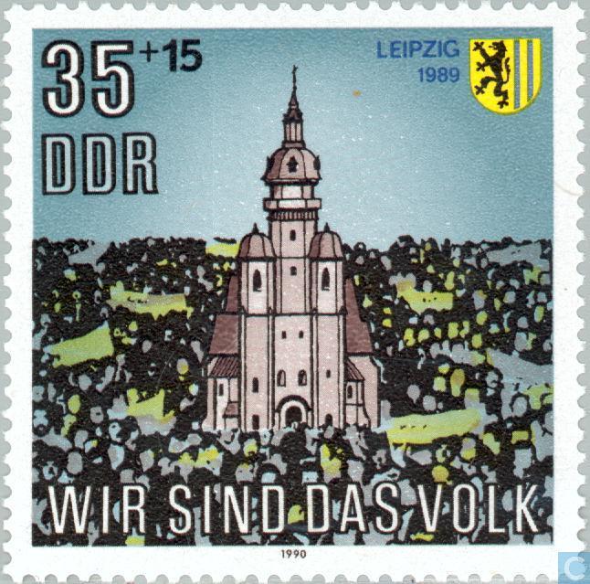 Nikolai-kirken i Leipzig blev i 1989 centrum for DDR-borgernes oprør. Herfra opstod de første demonstrationer, efter de ugentlige fredsgudstjenester.  "Vi er folket" blev det samlende budskab, som hørtes foran kirken. 